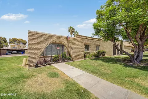 2120 E Villa Ct, Tempe, AZ 85282 photo 1