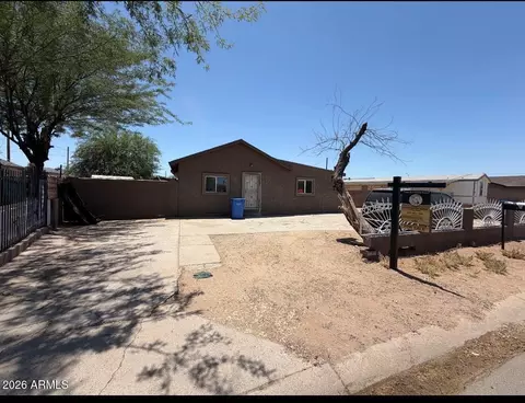 1709 Encinas Ln, Phoenix, AZ 85040
