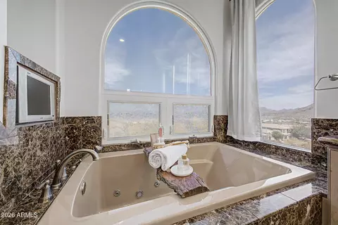 Bath - 1823 E Windrose Dr, Phoenix, AZ 85022 photo 2 of 9