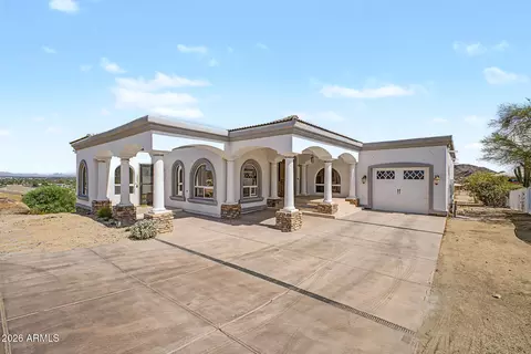 Exterior - 1823 E Windrose Dr, Phoenix, AZ 85022 photo 1 of 12
