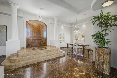 Entry Way - 1823 E Windrose Dr, Phoenix, AZ 85022 photo 2 of 7