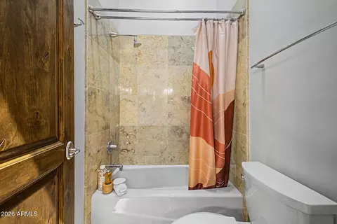 Bath - 1823 E Windrose Dr, Phoenix, AZ 85022 photo 6 of 9