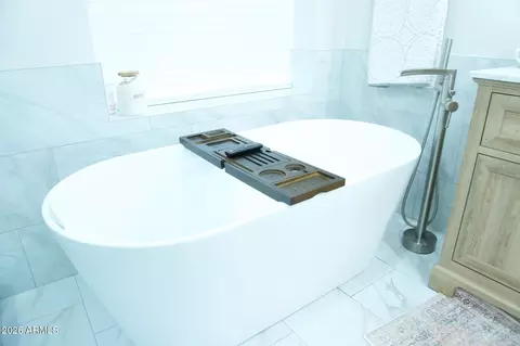 Bath - 3310 E Campbell Rd, Gilbert, AZ 85234 photo 3 of 7