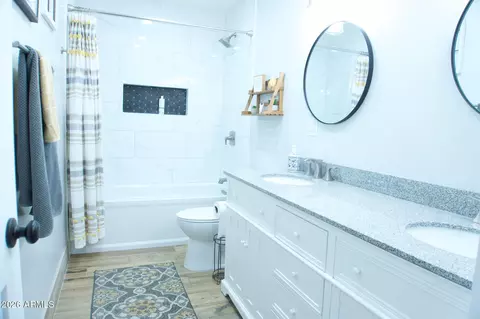 Bath - 3310 E Campbell Rd, Gilbert, AZ 85234 photo 6 of 7