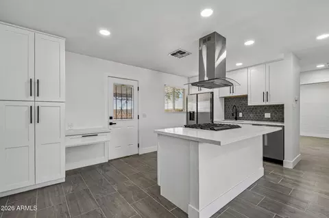 Kitchen - 10258 N 18th Ave, Phoenix, AZ 85021 photo 1 of 3