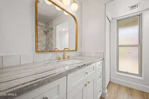 Bath - 1893 E Vaughn St, Tempe, AZ 85283 photo 5 of 6