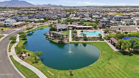 View/Area - 1421 E Donato Ct, Gilbert, AZ 85298 photo 2 of 6