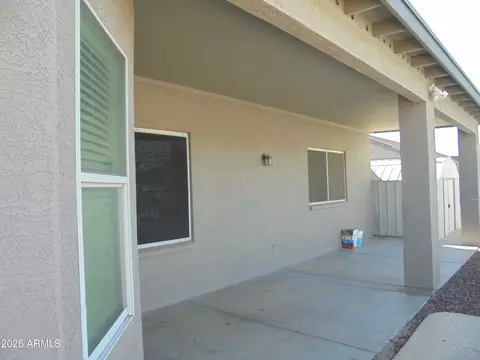 Exterior - 4204 S 78th Ln, Phoenix, AZ 85043 photo 2 of 4