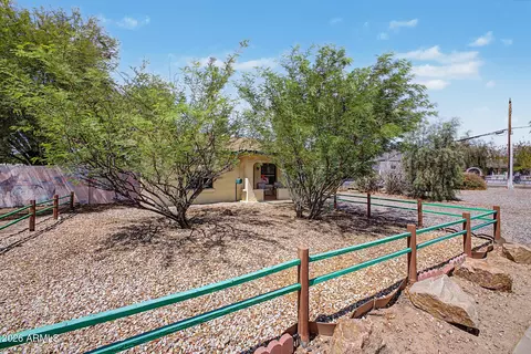 1642 E Glenrosa Ave, Phoenix, AZ 85016 photo 3
