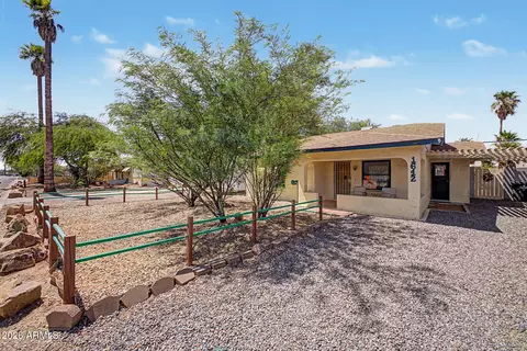 1642 E Glenrosa Ave, Phoenix, AZ 85016 photo 1