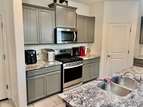 2723 W Apollo Rd, Phoenix, AZ 85041 photo 7