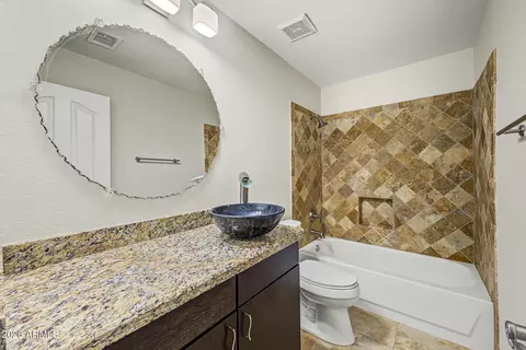 Bath - 14444 S 8th St, Phoenix, AZ 85048 photo 2 of 5