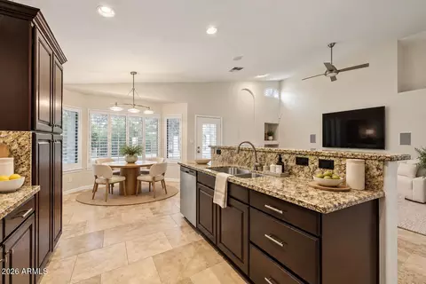Kitchen - 14444 S 8th St, Phoenix, AZ 85048 photo 2 of 5
