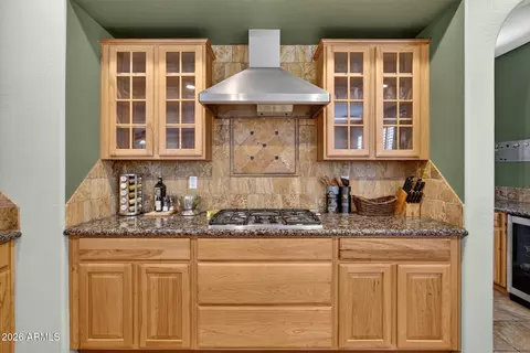 Kitchen - 2743 E Hobart St, Gilbert, AZ 85296 photo 5 of 7