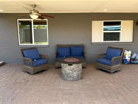 Exterior - 3916 W Aster Dr, Phoenix, AZ 85029 photo 6 of 11