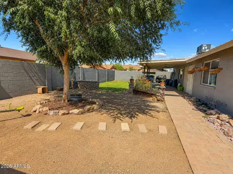 Exterior - 3916 W Aster Dr, Phoenix, AZ 85029 photo 10 of 11