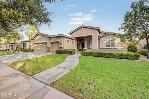 Exterior - 2975 E Comstock Dr, Gilbert, AZ 85296 photo 5 of 17