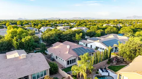 View/Area - 2975 E Comstock Dr, Gilbert, AZ 85296 photo 10 of 13
