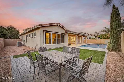 Exterior - 2975 E Comstock Dr, Gilbert, AZ 85296 photo 9 of 17