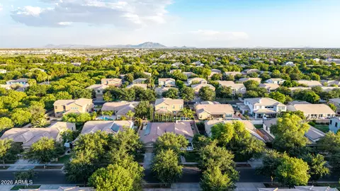 View/Area - 2975 E Comstock Dr, Gilbert, AZ 85296 photo 5 of 13