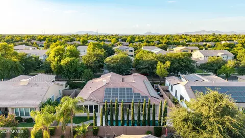 View/Area - 2975 E Comstock Dr, Gilbert, AZ 85296 photo 11 of 13