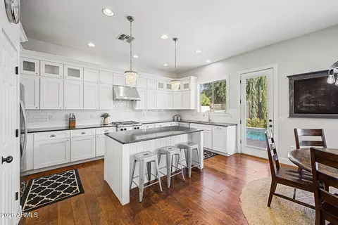 Kitchen - 2975 E Comstock Dr, Gilbert, AZ 85296 photo 3 of 5