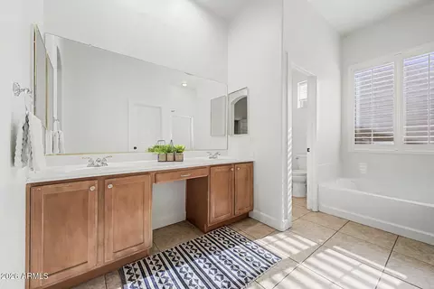 Bath - 2975 E Comstock Dr, Gilbert, AZ 85296 photo 1 of 4