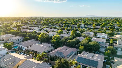 View/Area - 2975 E Comstock Dr, Gilbert, AZ 85296 photo 7 of 13