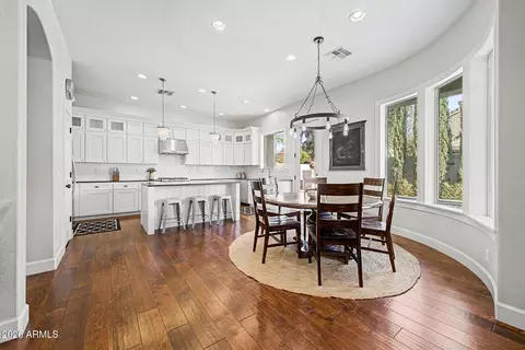 Dining - 2975 E Comstock Dr, Gilbert, AZ 85296 photo 3 of 4