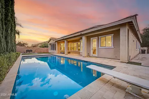 Exterior - 2975 E Comstock Dr, Gilbert, AZ 85296 photo 10 of 17