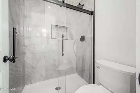 Bath - 2975 E Comstock Dr, Gilbert, AZ 85296 photo 4 of 4