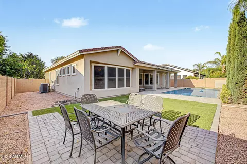 Exterior - 2975 E Comstock Dr, Gilbert, AZ 85296 photo 13 of 17