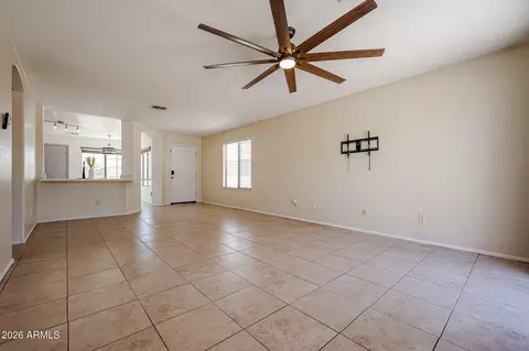 1098 E Nardini St, San Tan Valley, AZ 85140