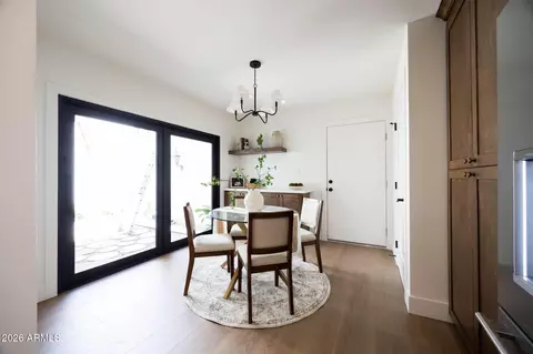 Dining - 77 E Missouri Ave #64, Phoenix, AZ 85012 photo 5 of 8
