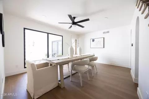 Dining - 77 E Missouri Ave #64, Phoenix, AZ 85012 photo 1 of 8