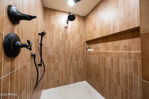 Bath - 77 E Missouri Ave #64, Phoenix, AZ 85012 photo 6 of 13