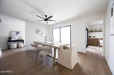Dining - 77 E Missouri Ave #64, Phoenix, AZ 85012 photo 2 of 8