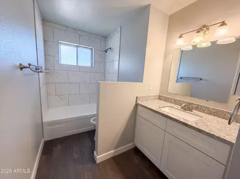 Bath - 1430 E Flossmoor Ave, Mesa, AZ 85204 photo 2 of 3