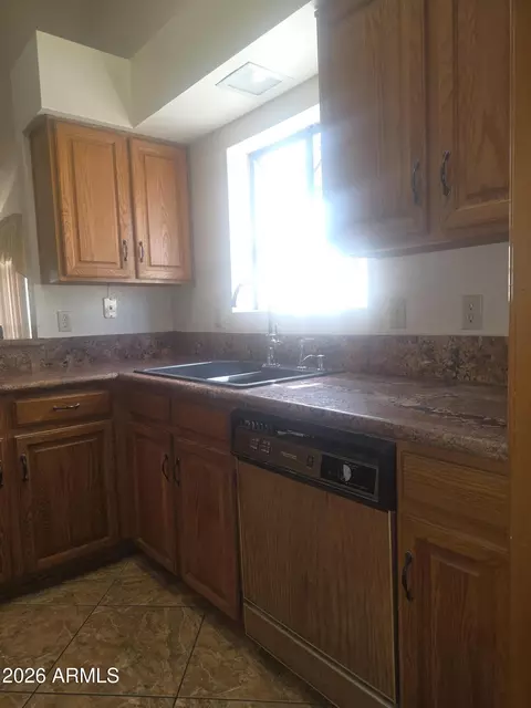 3925 E Tonto St, Phoenix, AZ 85044 photo 10