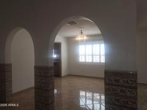 3925 E Tonto St, Phoenix, AZ 85044 photo 4