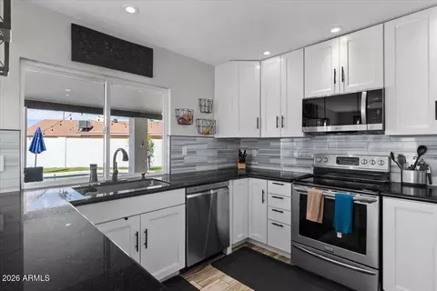 2318 E Yucca St, Phoenix, AZ 85028 photo 23