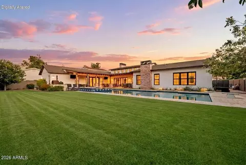 Exterior - 1144 W Lawrence Ln, Phoenix, AZ 85021 photo 4 of 7