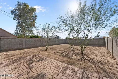 Exterior - 721 E Carol Ave, Phoenix, AZ 85020 photo 5 of 5