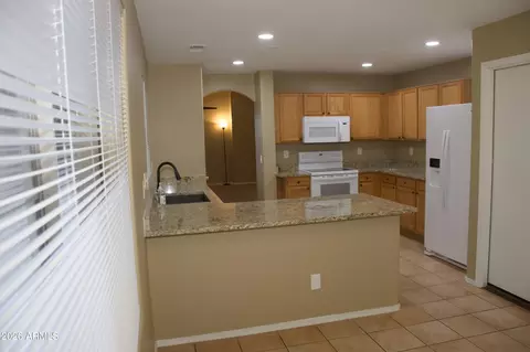 Kitchen - 2337 E 39th Ave, Apache Junction, AZ 85119 photo 2 of 4