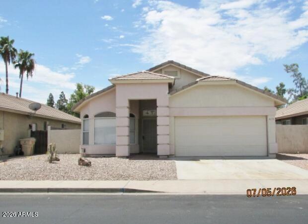 6135 W Navajo Dr, Glendale, AZ 85302