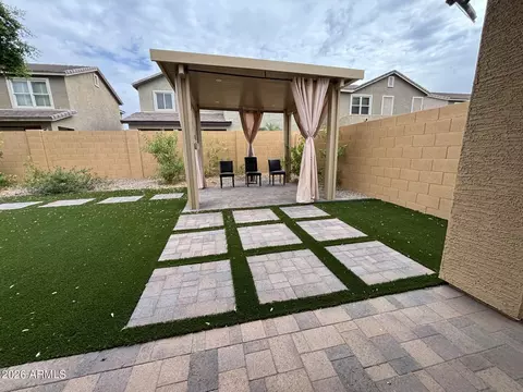 Exterior - 2239 E Bowker St, Phoenix, AZ 85040 photo 6 of 10