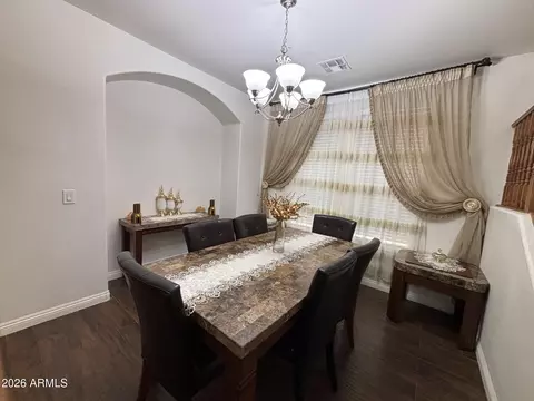 Dining - 2239 E Bowker St, Phoenix, AZ 85040 photo 1 of 2