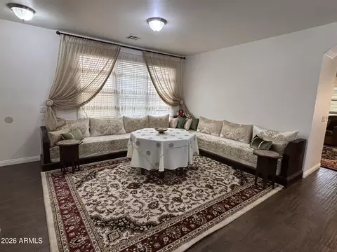 Living - 2239 E Bowker St, Phoenix, AZ 85040 photo 4 of 9