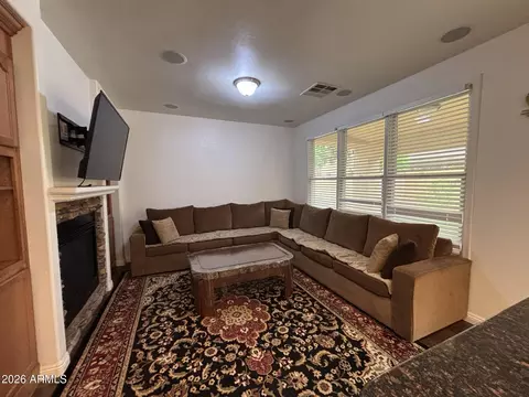 Living - 2239 E Bowker St, Phoenix, AZ 85040 photo 6 of 9