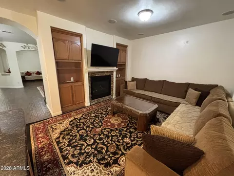 Living - 2239 E Bowker St, Phoenix, AZ 85040 photo 7 of 9